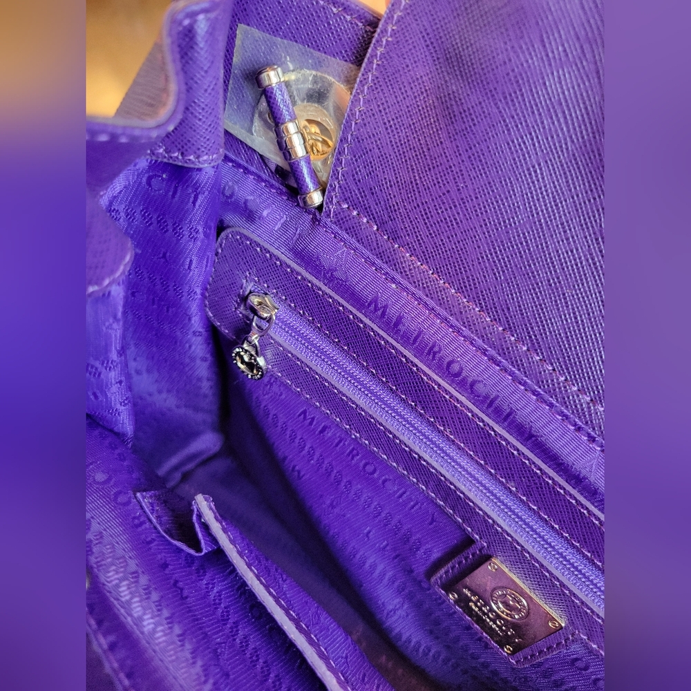 METROCITY Saffiano Shoulder Bag NWOT - Picture 9 of 14